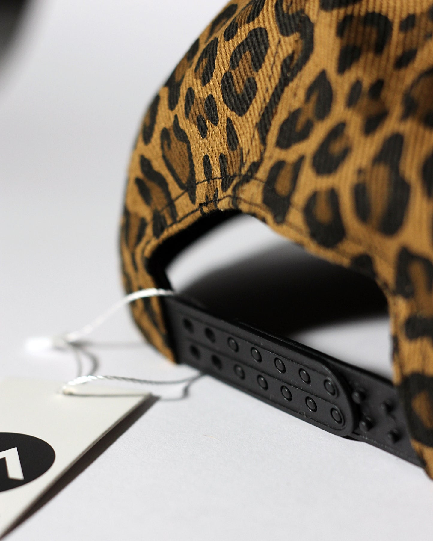 SABOR - LEOPARD PRINT 5 PANEL CAP